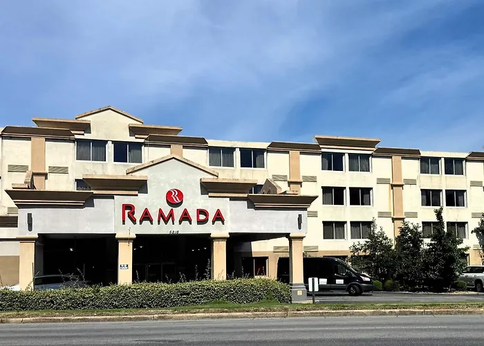 Hotel Ramada By Wyndham Birmingham Airport