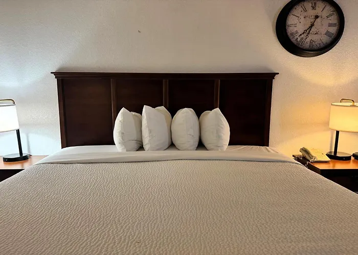 Hotel Ramada By Wyndham Birmingham Airport