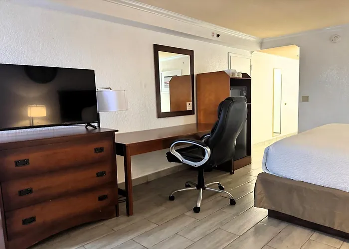 Ramada By Wyndham Birmingham Airport