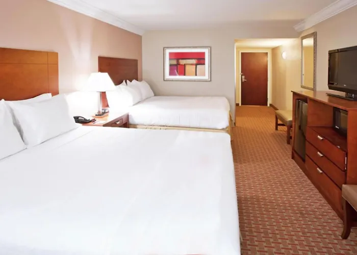 Holiday Inn Express & Suites Niagara Falls By Ihg