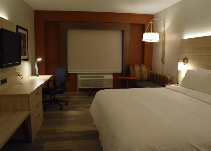 Holiday Inn Express Hotel & Suites Rochester Webster By Ihg
