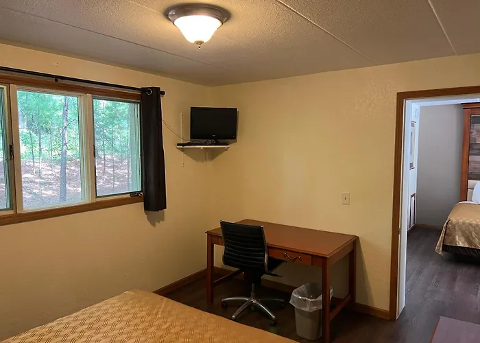 Amber'S Inn And Suites
