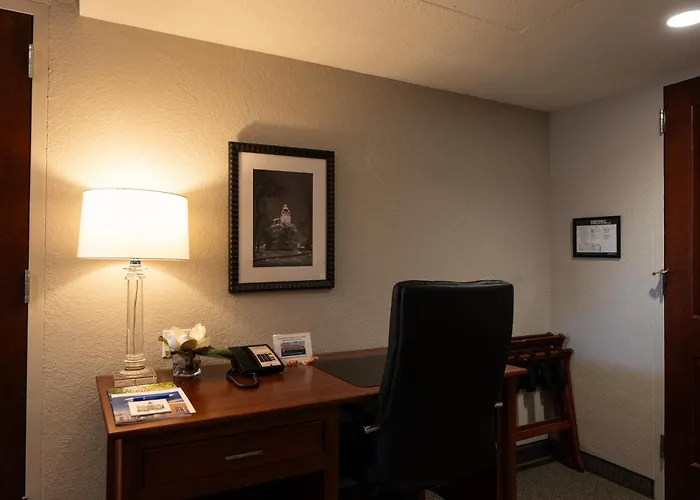 Hillsdale College Dow Hotel And Conference Center