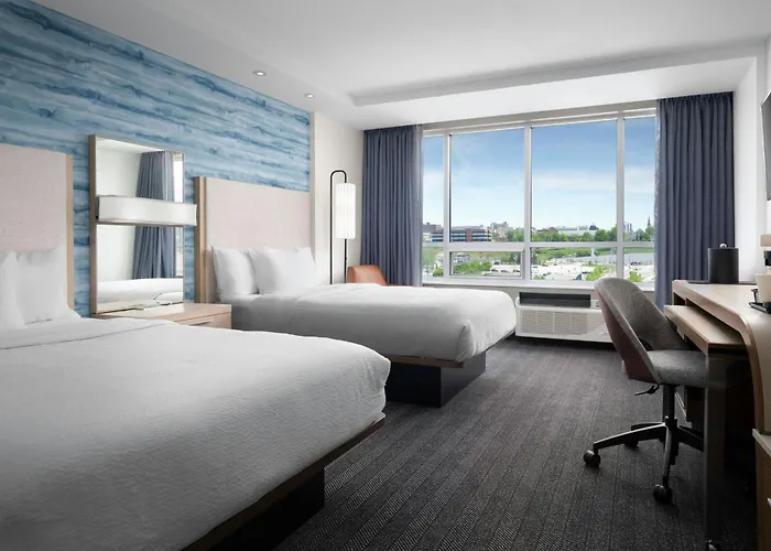 Courtyard By Marriott Erie Bayfront