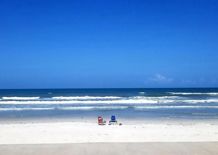 407 - 2/2 Nicely Updated Ocean View
