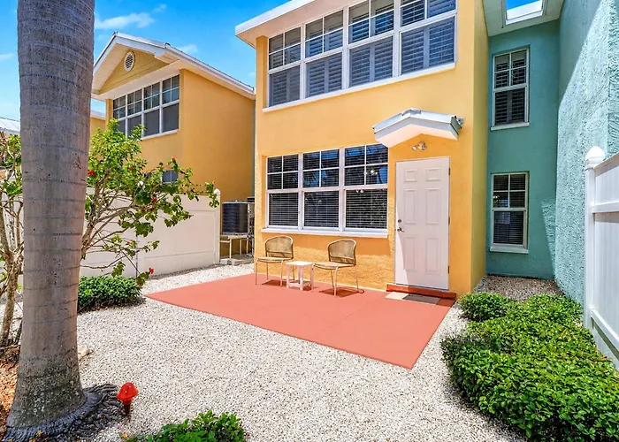Barefoot Beach Resort F104