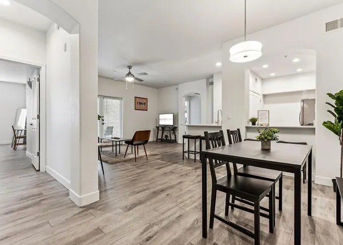 Zone Luxe By Cozysuites