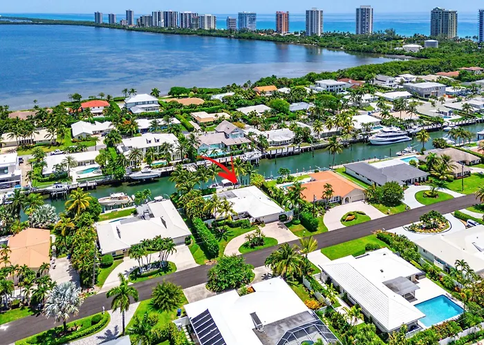 Seven Palms Waterfront- Private Dock, Heated Pool & Lanai -Walk To Beach! By Maven Vacation Rentals