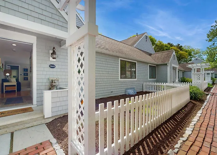 New Seabury Escape