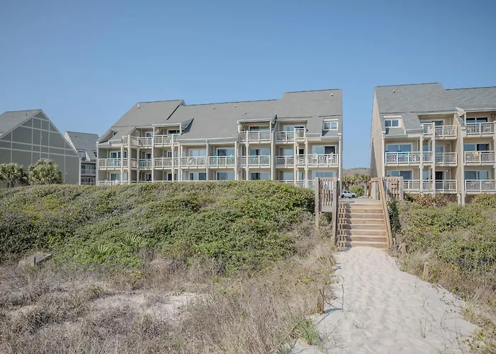 Anchors Away By Oak Island Accommodations