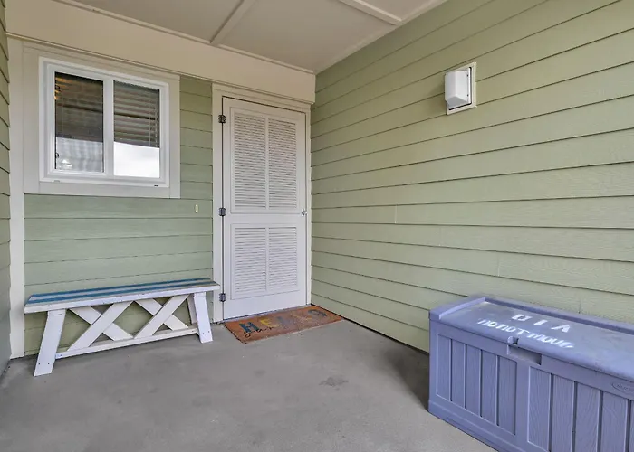 Barefeet Retreat By Oak Island Accommodations