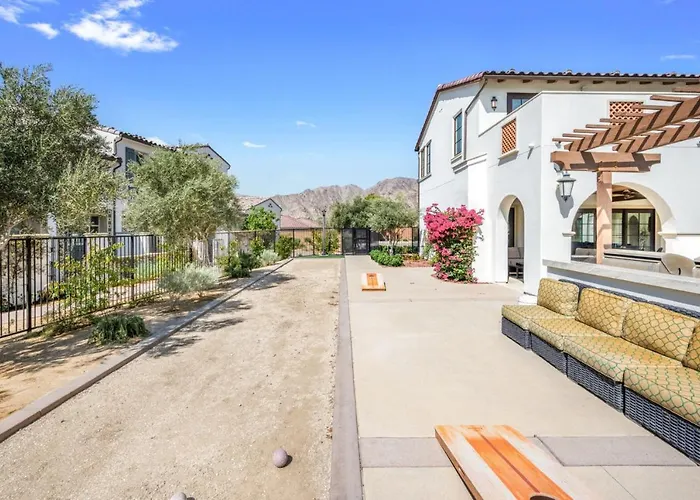 Enjoy A Stay @ Casa De Fore!Play! New Townhome!