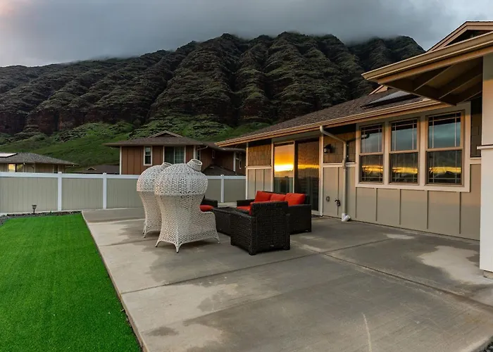 Makaha Hideaway By Avantstay