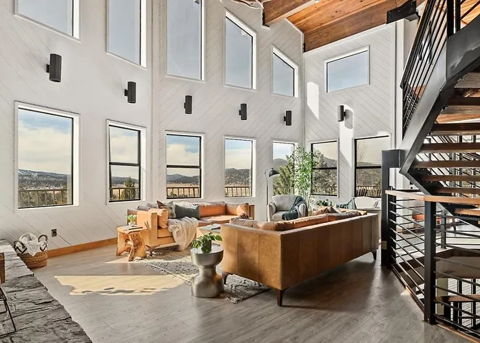 Steel Pine Lodge A Rustic Mountain Retreat Views