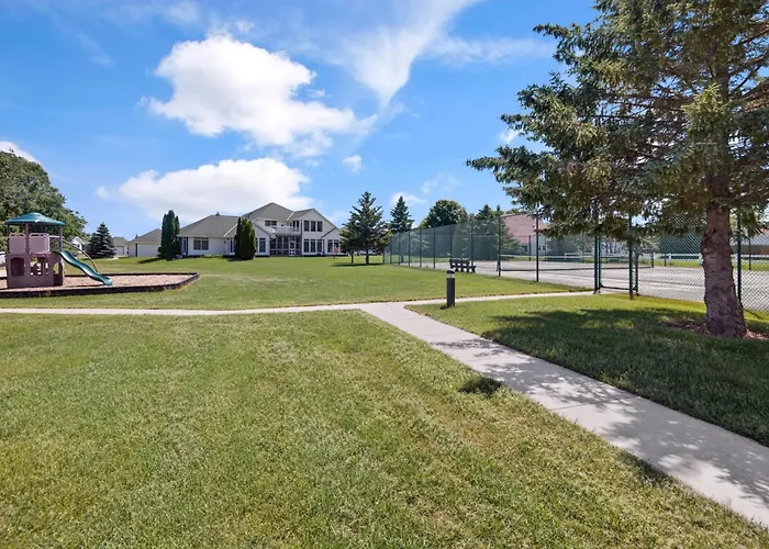 Birchwood Lodge