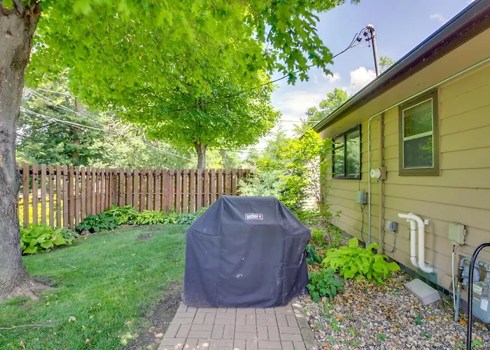 Walk To Lake Beach: Glenwood Vacation Rental!