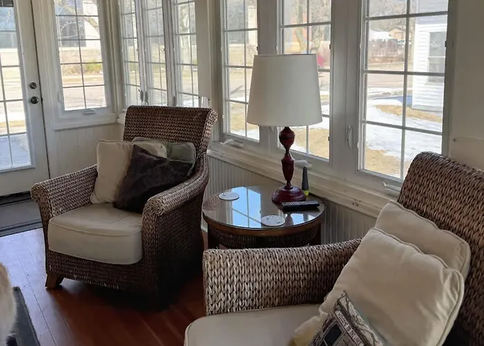 Margeson House -Pet Friendly Home