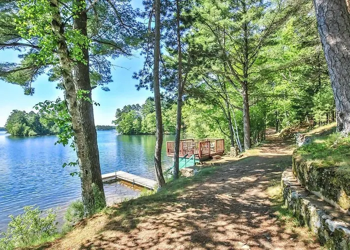 Hearthwood Beach House - On Lake Tomahawk