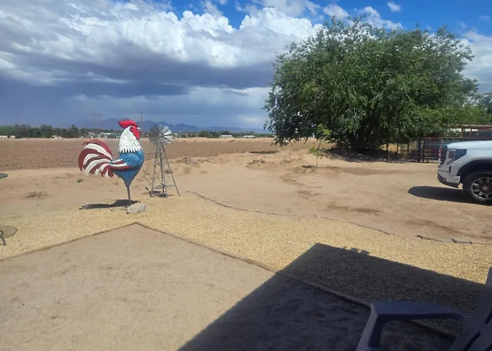 Serene Desert Oasis Hot Tub, Fam Friendly!