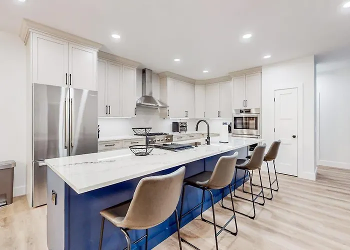 The Peninsula --- 33129 Serenity Circle #87