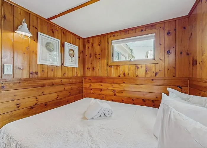 Glendon Beach Getaway
