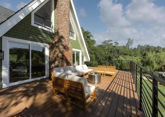 Lakefront Cottage At Lakewood