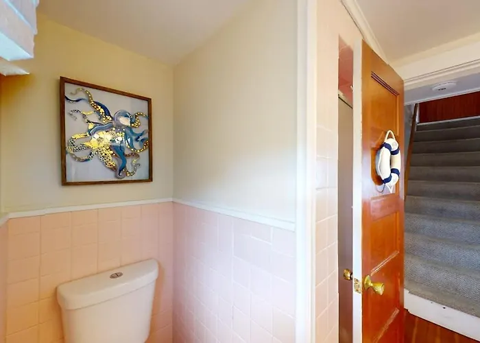 1930S Guest House