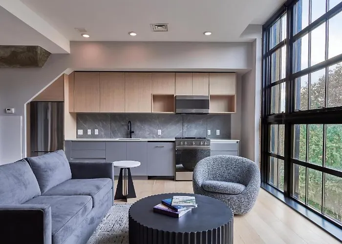 Riversuites At The Battery