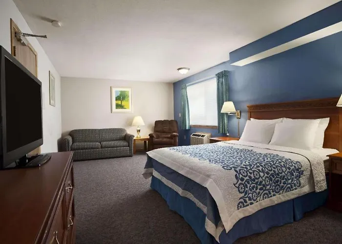 Days Inn By Wyndham Lacey Olympia Area