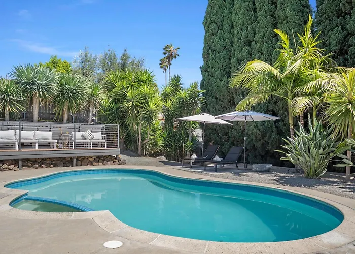 Agua Dulce - Mid Century Oasis - Pool &Hot Tub