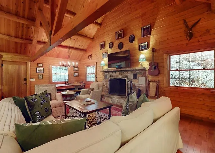 Dancing Bear Cabin