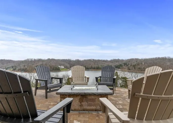 Lake Mansion On The Hill Wpanoramic Views & Dock