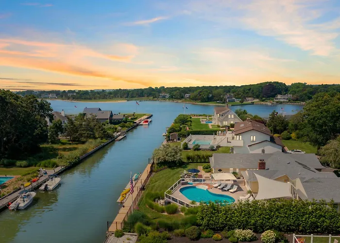 Hamptons Waterfront - Shinnecock Bay
