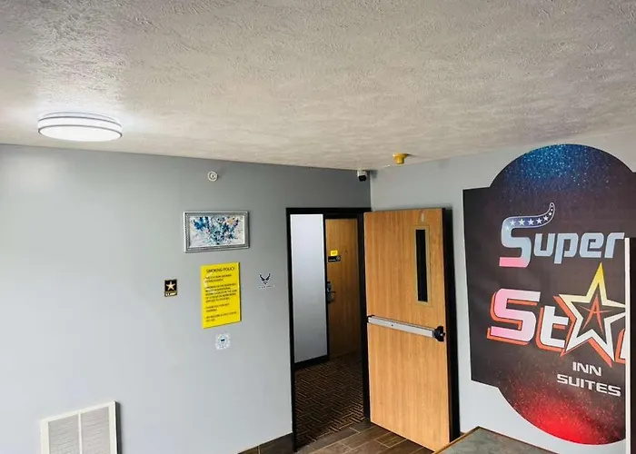 Super Star Inn & Suite Lincoln Crete