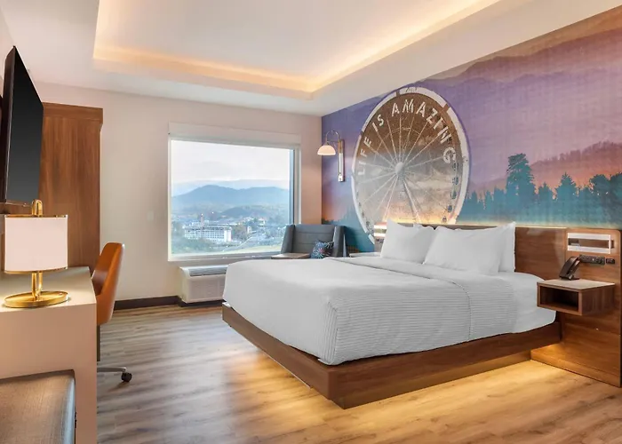 Cambria Hotel Pigeon Forge