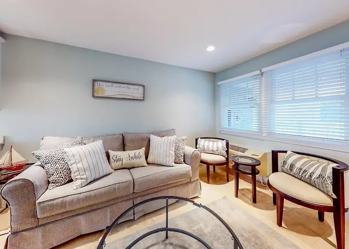 Immaculate Beach Condo