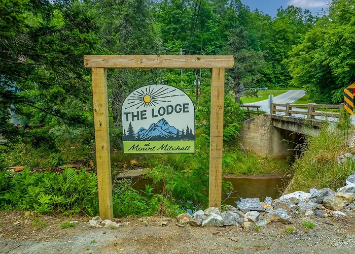 Lodge At Mount Mitchell