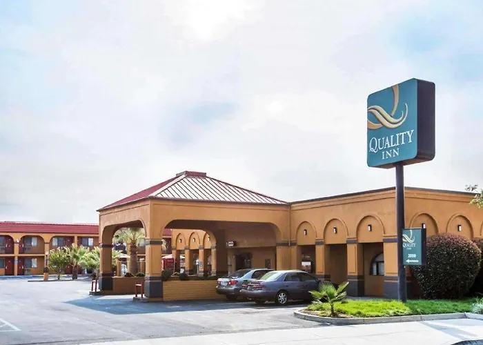 Quality Inn Redding Near I-5
