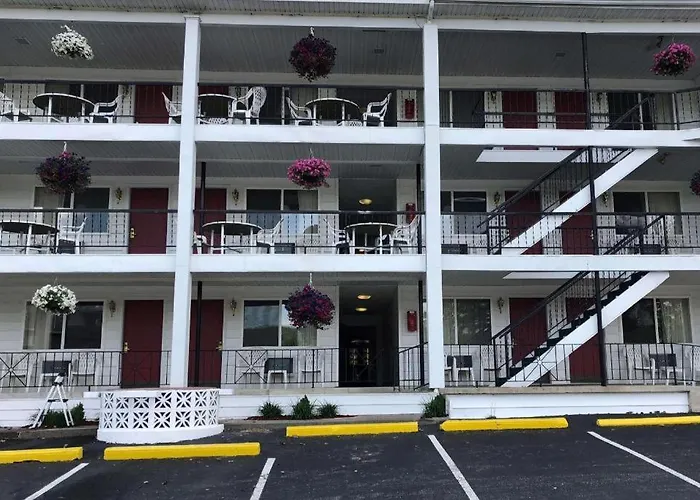 Baymont By Wyndham Lake George