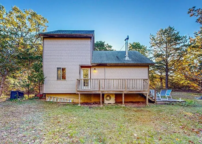 Cozy Island Cabin