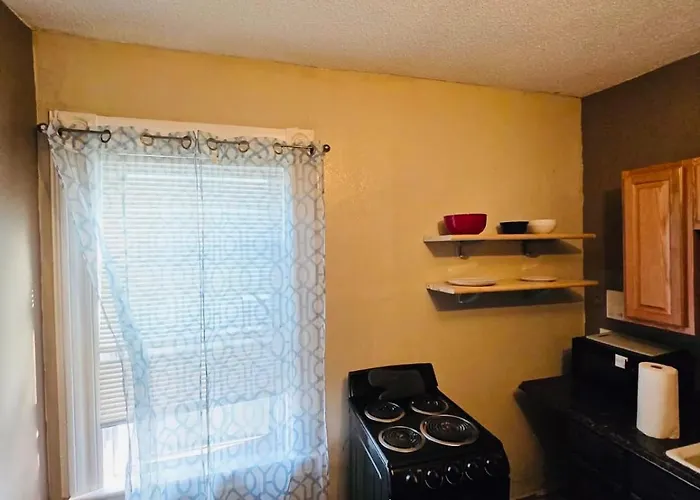 533F Nice Apartment Near Whole Foods, Brown University, Miriam Hospital