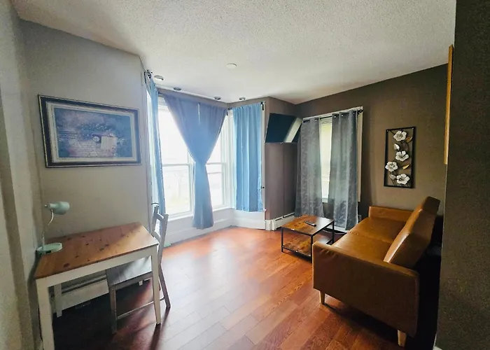533F Nice Apartment Near Whole Foods, Brown University, Miriam Hospital