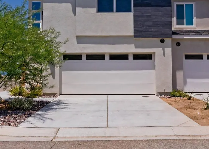 Armonia105- Dream Villa Lago Premier Views 4Br Pool Games Pets