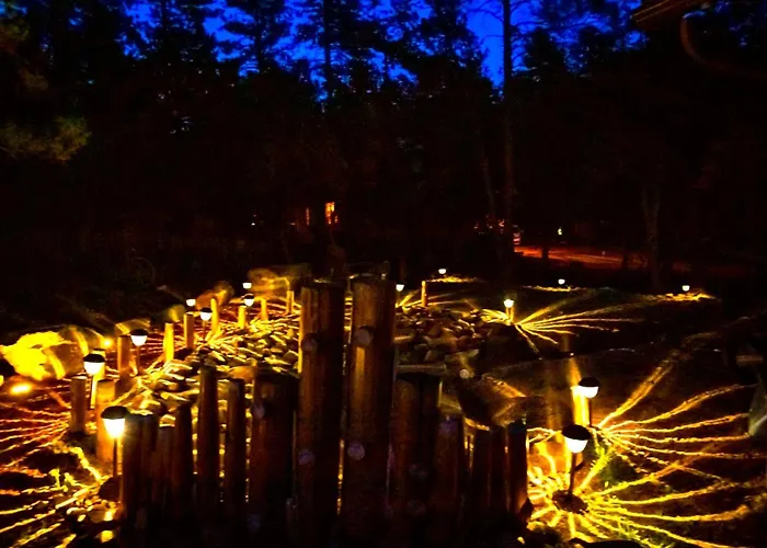 Peaceful Pine Place Cabin