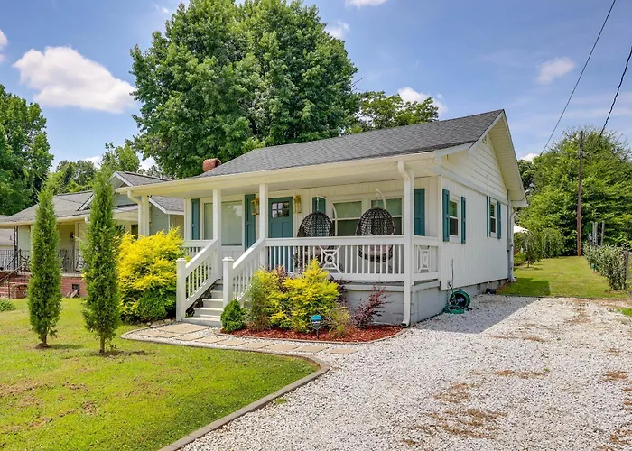 < 3 Mi To Dtwn: Modern Cottage In Greenville!