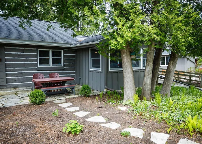 Collings Log House By Simple Life Rentals