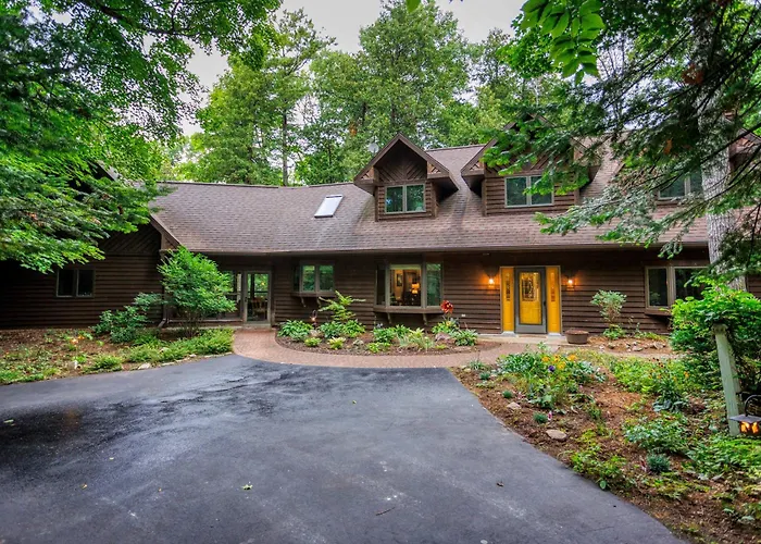 Asher Manor By Simple Life Rentals