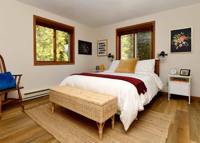 Waters End Cottage By Simple Life Rentals