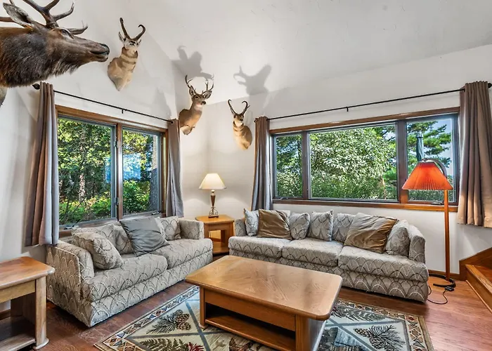 Lily Bay Lodge By Simple Life Rentals