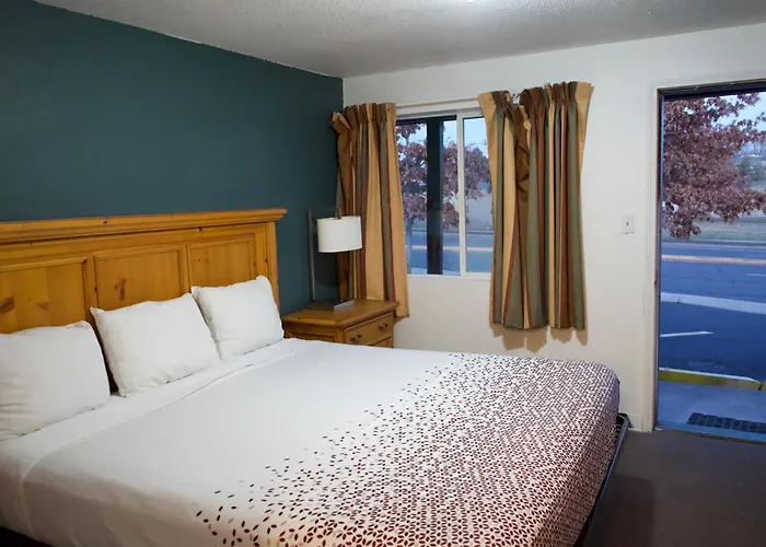 Juniper Motel Madras